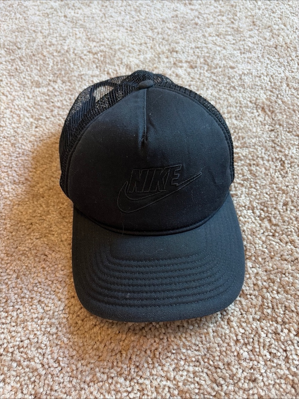 Nike Men's Adjustable Trucker Hat One Size Solid Black Mesh Back Casual
